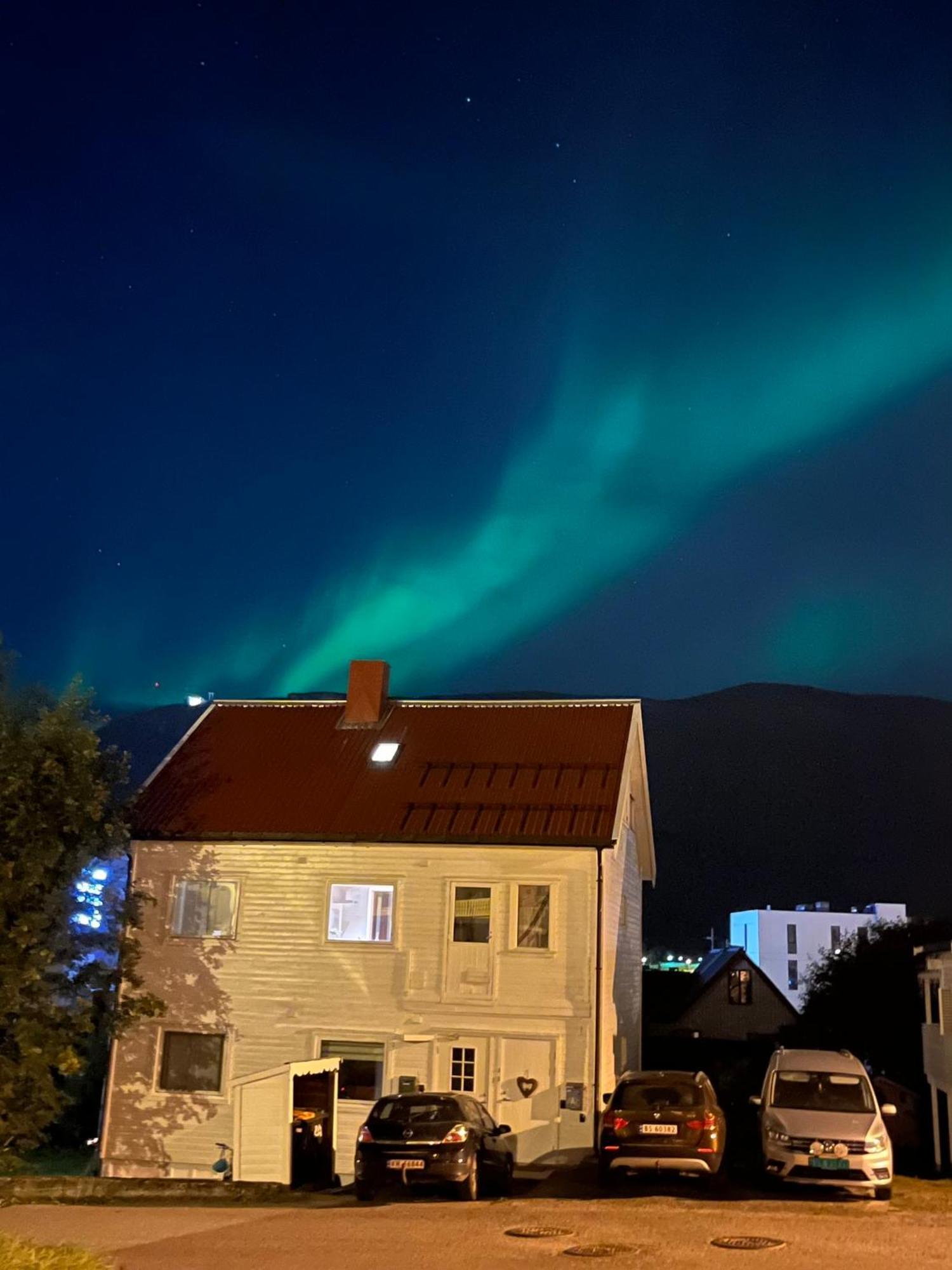 Centrally Located Apartment With 2 Bedrooms And Free Parking Tromso Exterior photo