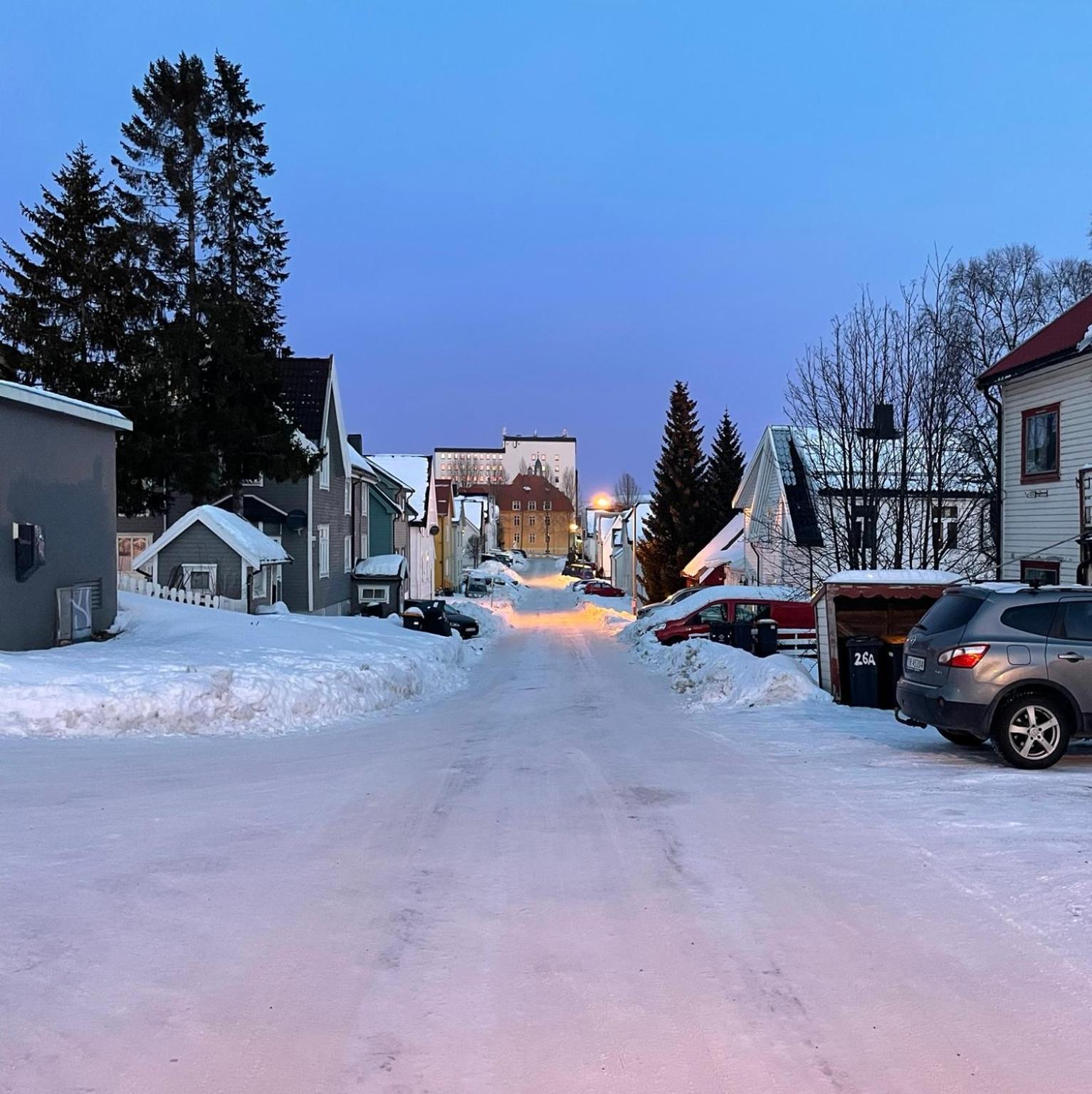 Centrally Located Apartment With 2 Bedrooms And Free Parking Tromso Exterior photo